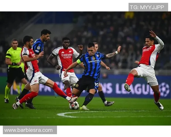 马赛主场欧冠赛后球迷暴力事件升级引发大规模斗殴冲突